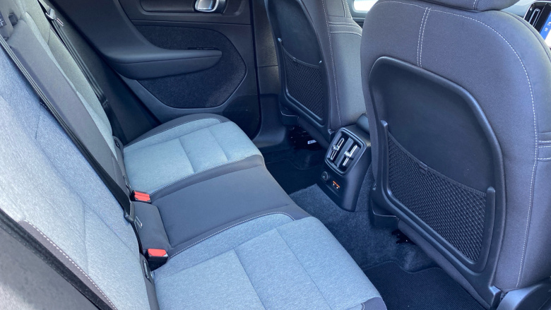 Volvo Xc40 1.5 T4 Recharge PHEV Plus Dark 5dr Auto Estate